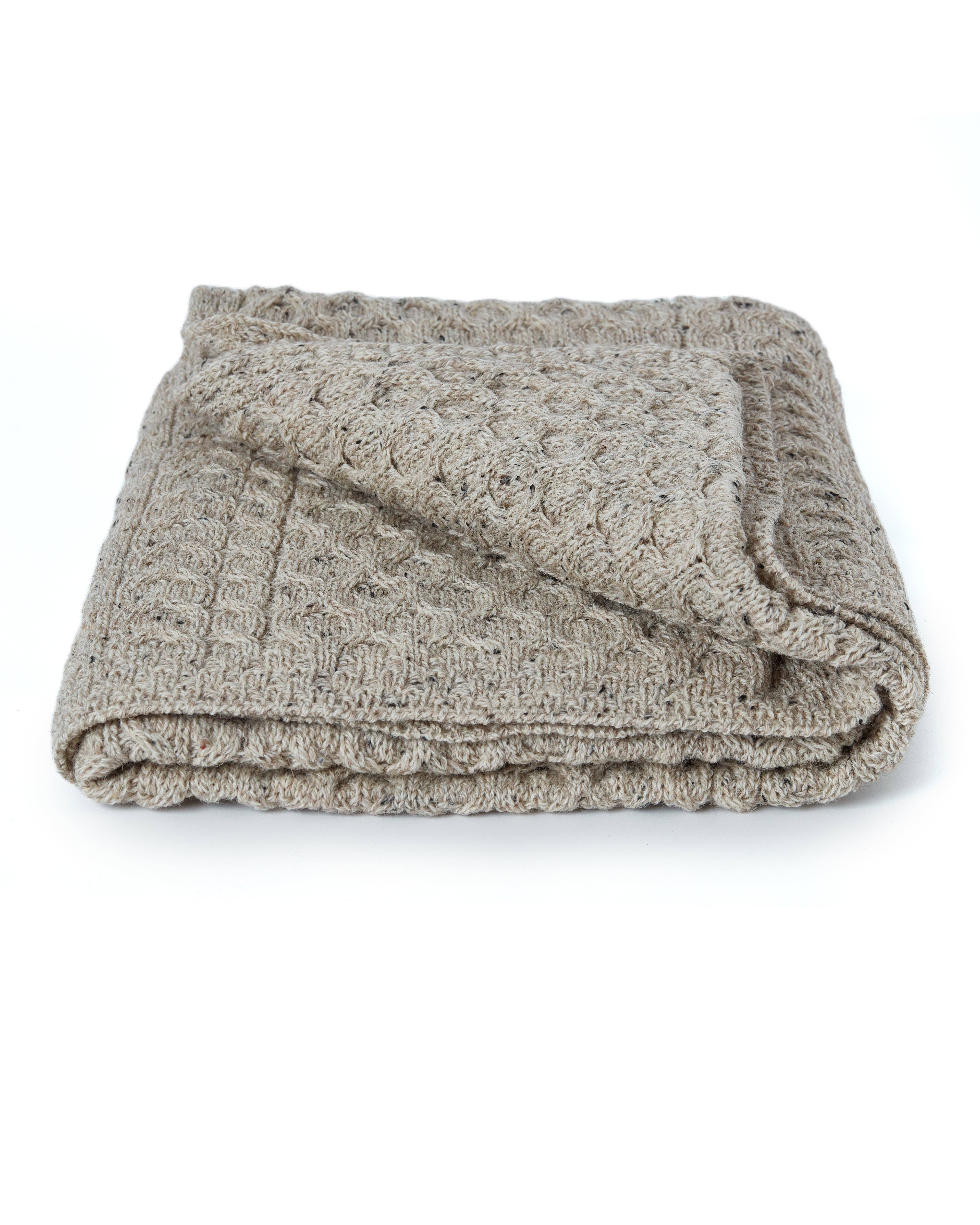 Bertra Aran Classic Wool Blanket - Flecked Oat - Image 4