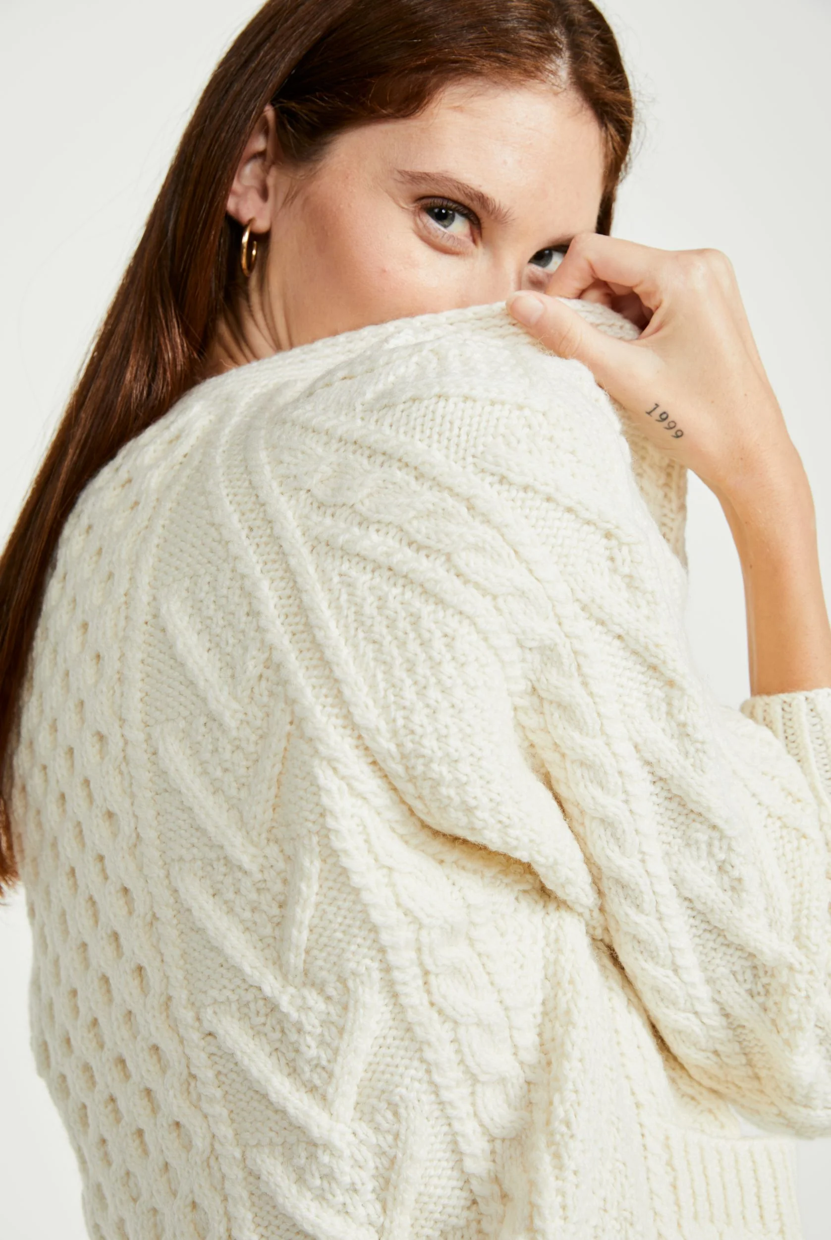 Glenisland Ladies Handknit V-Neck Cardigan - Cream - Image 3