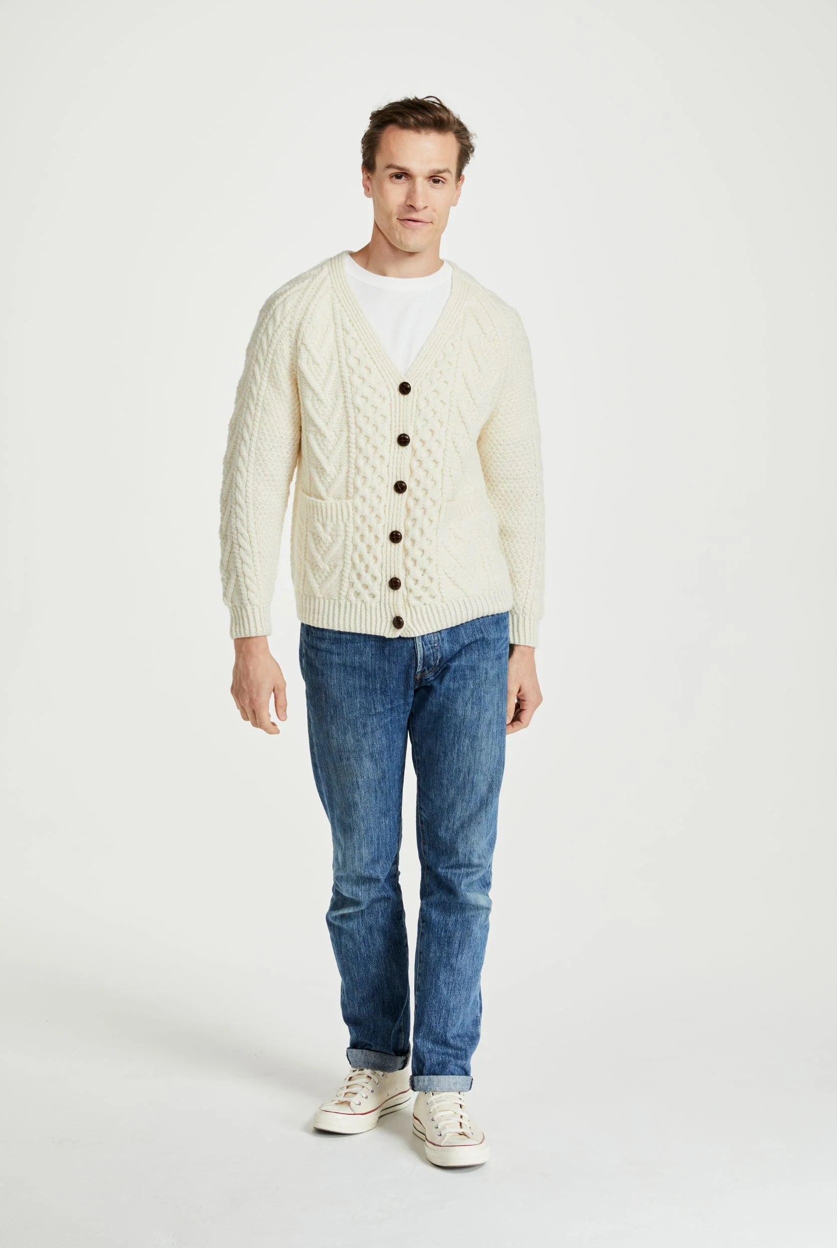 Glenisland Ladies Handknit V-Neck Cardigan - Cream - Image 7