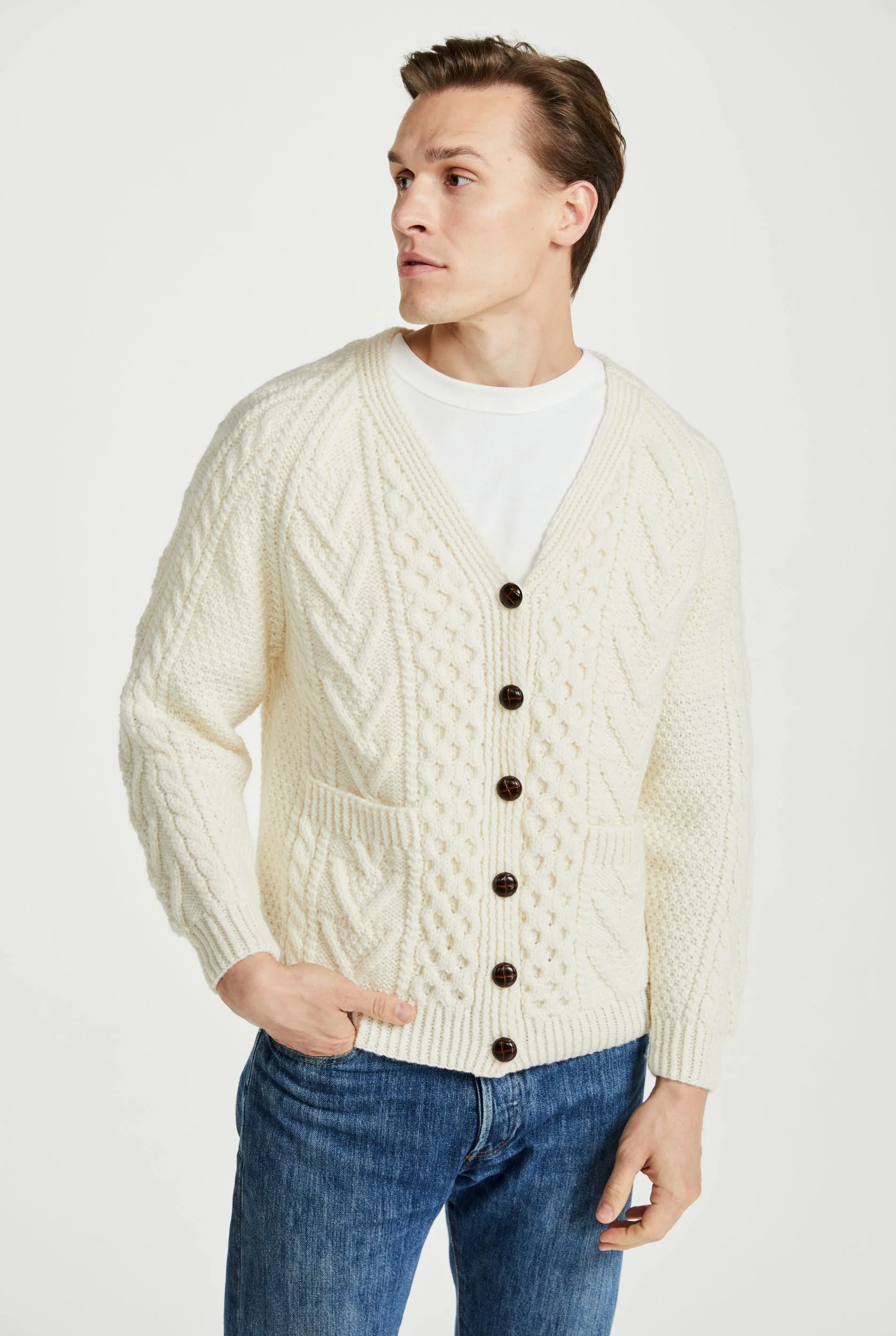 Glenisland Ladies Handknit V-Neck Cardigan - Cream - Image 8