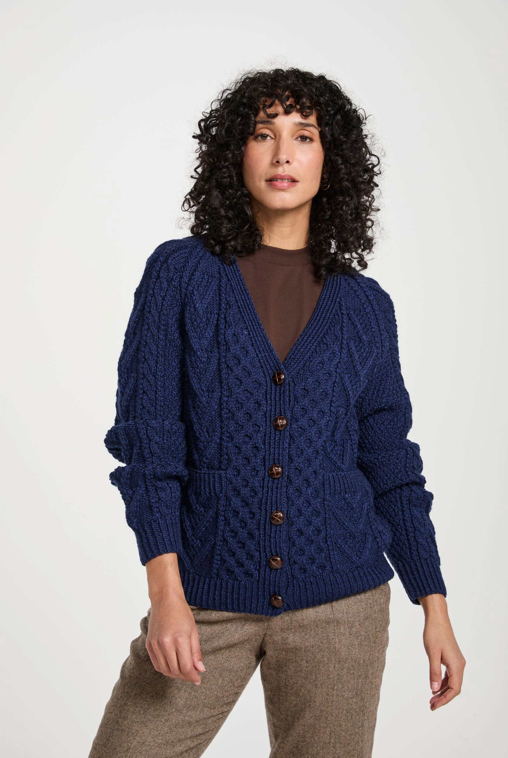 Glenisland Ladies Handknit V-Neck Cardigan - Navy - Image 4