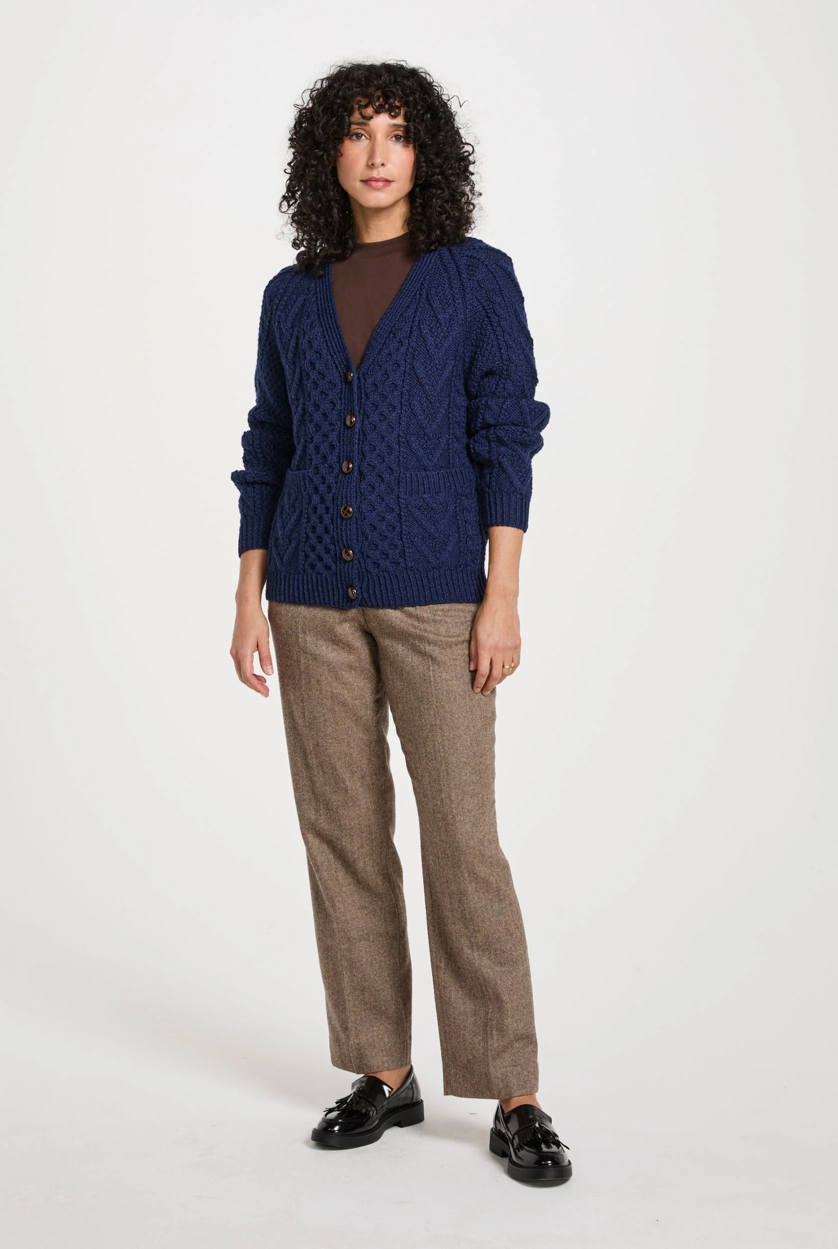 Glenisland Ladies Handknit V-Neck Cardigan - Navy - Image 5