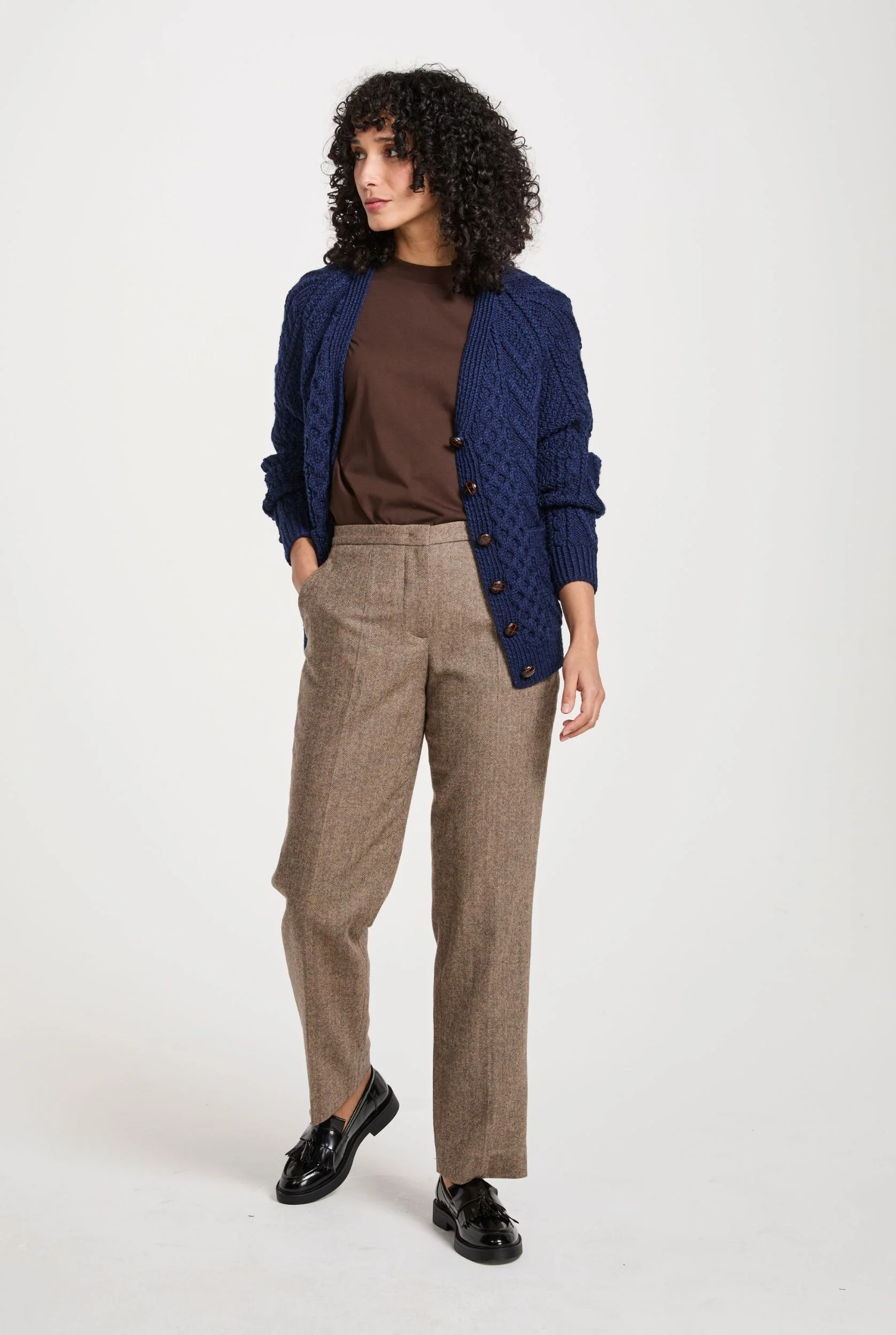 Glenisland Ladies Handknit V-Neck Cardigan - Navy - Image 6