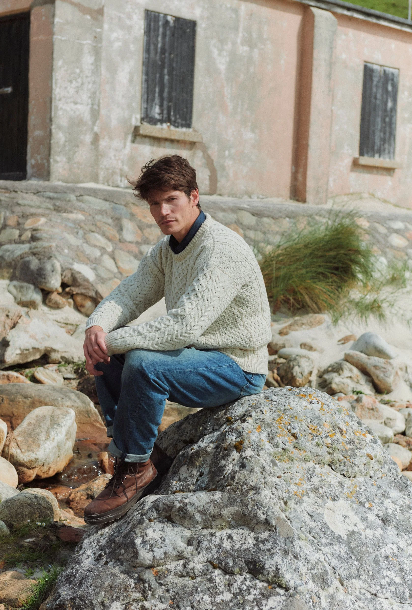 Inisheer Traditional Mens Merino Aran Sweater - Cream - Image 4