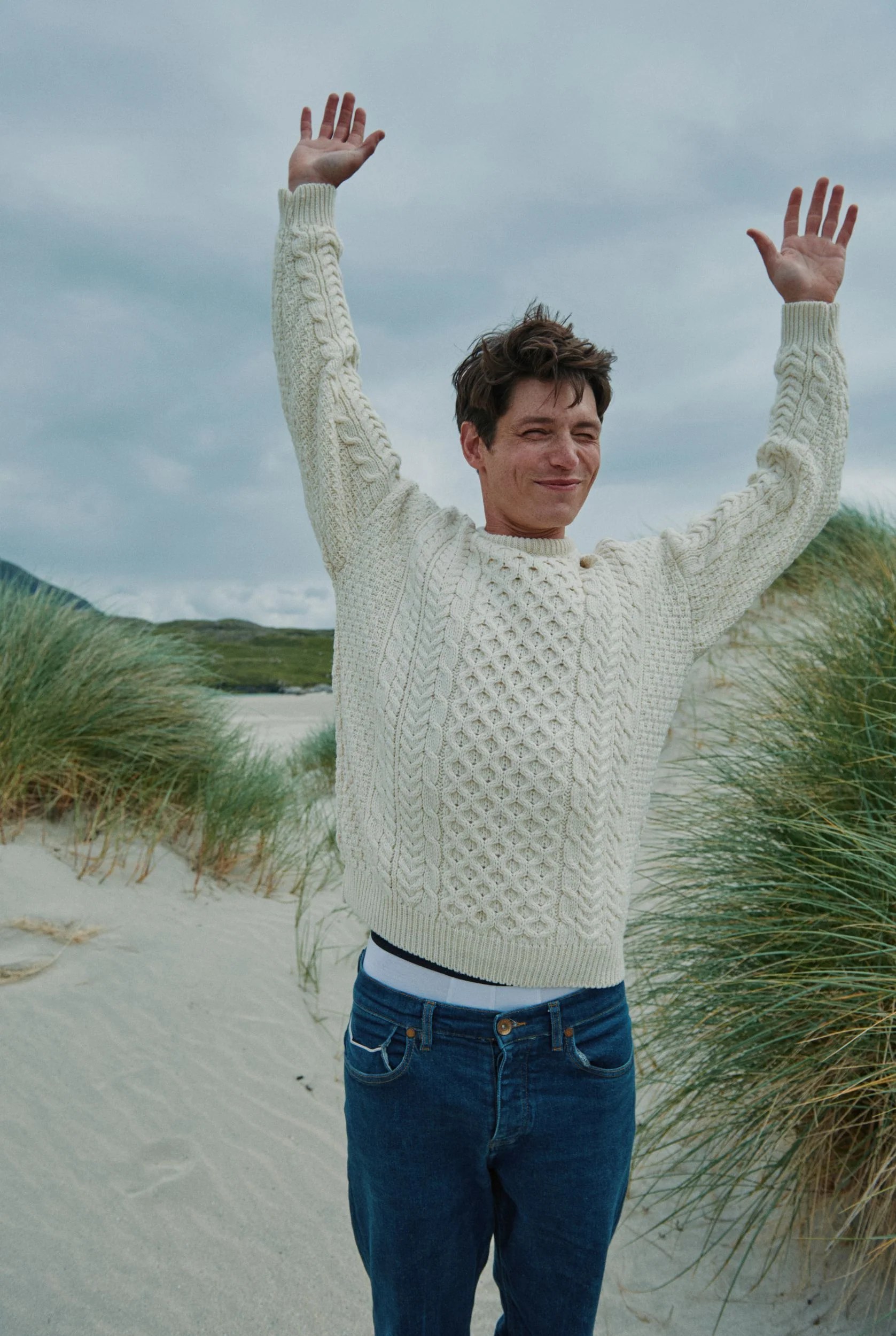 Inisheer Traditional Mens Merino Aran Sweater - Cream - Image 7