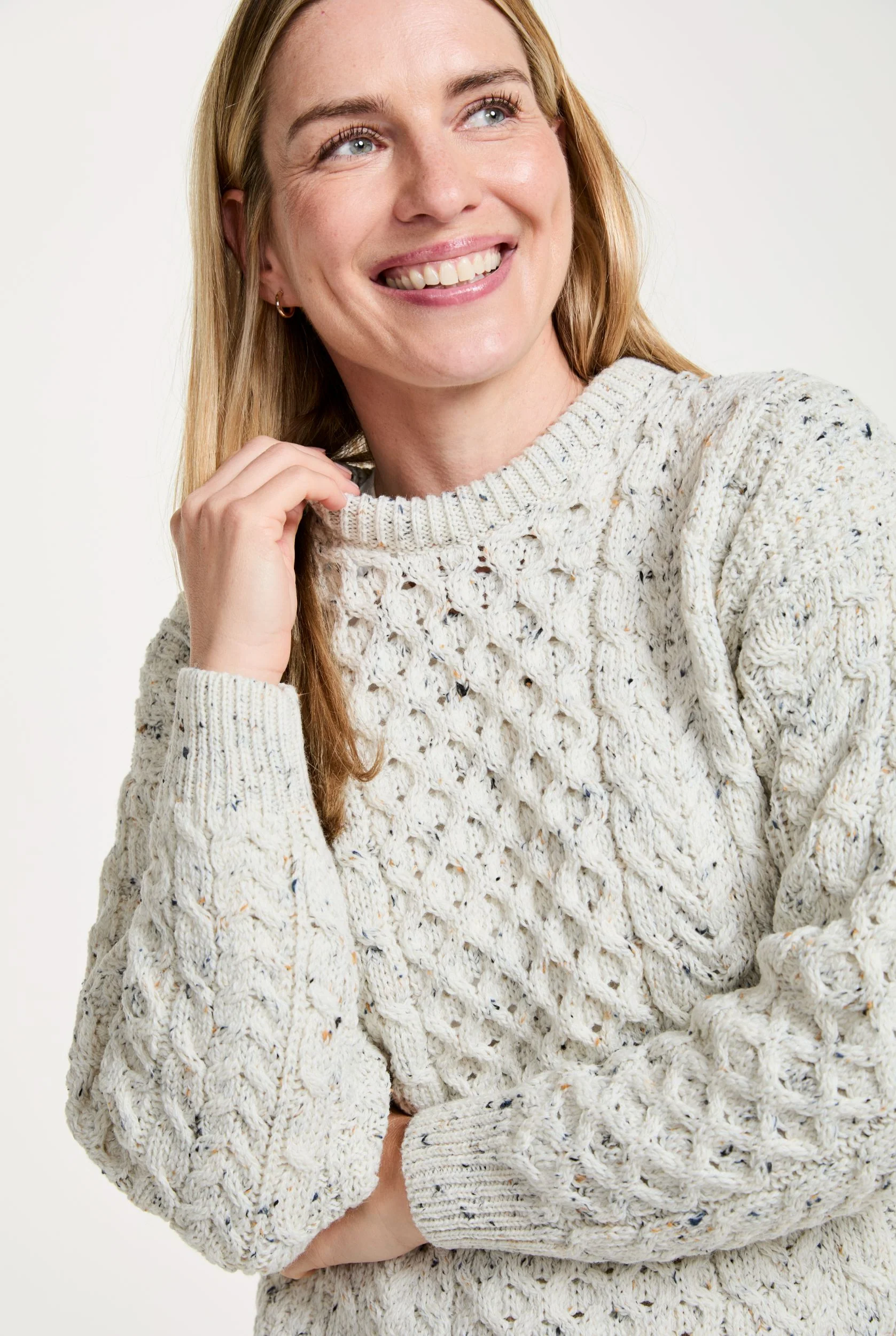 Inisheer Traditional Ladies Merino Aran Sweater - Flecked Cream - Image 4