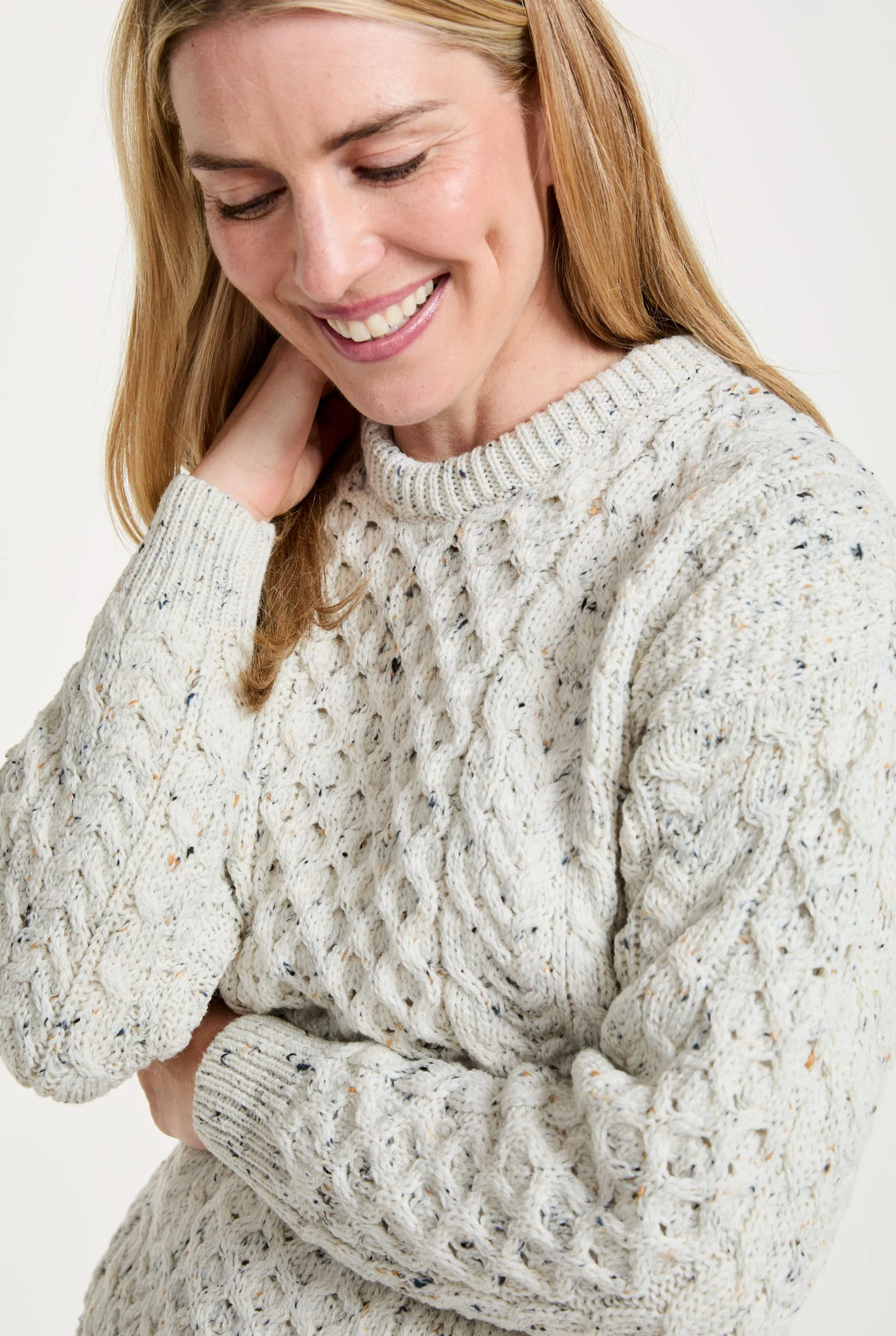 Inisheer Traditional Ladies Merino Aran Sweater - Flecked Cream - Image 5