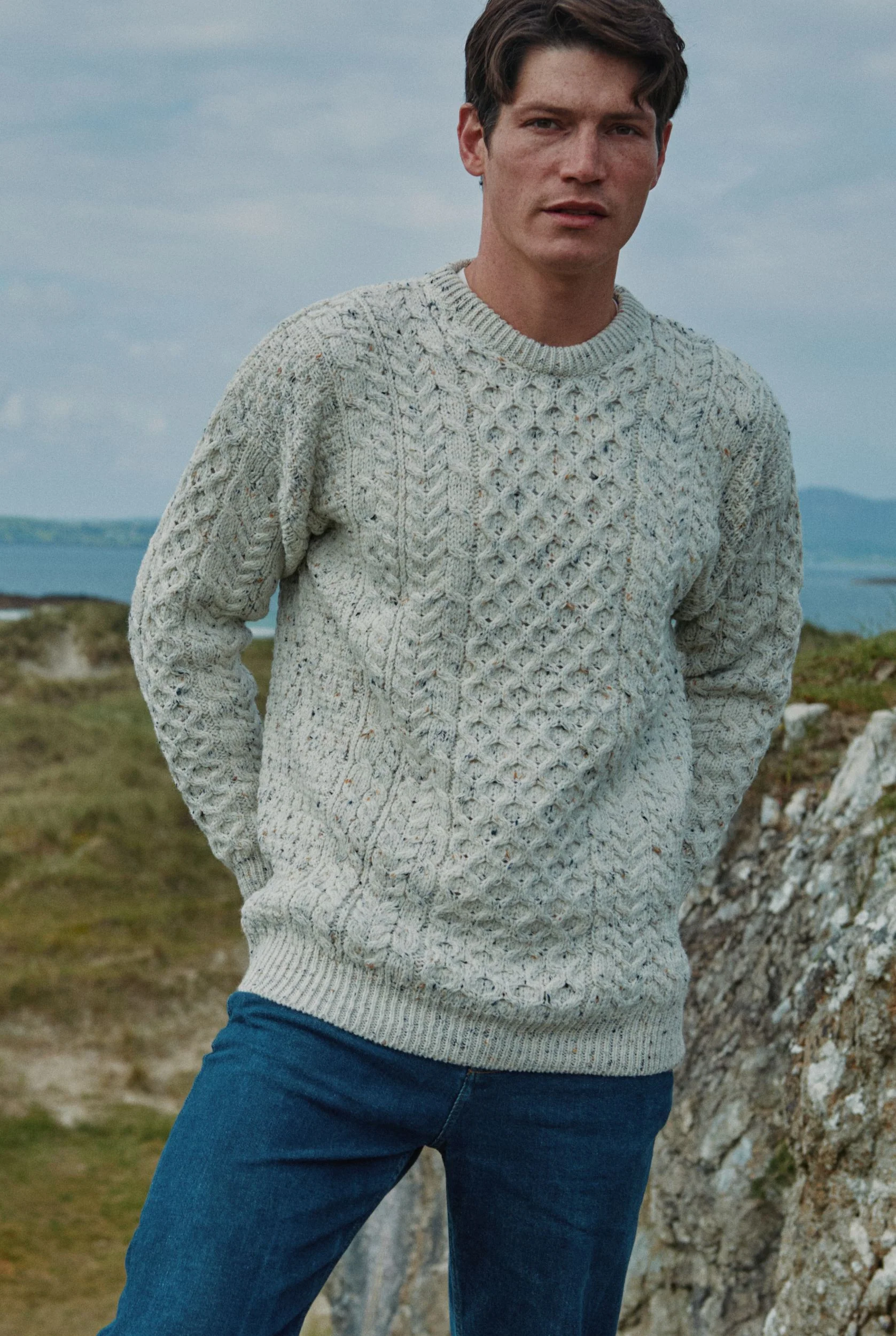 Inisheer Traditional Mens Merino Aran Sweater - Flecked Cream - Image 5