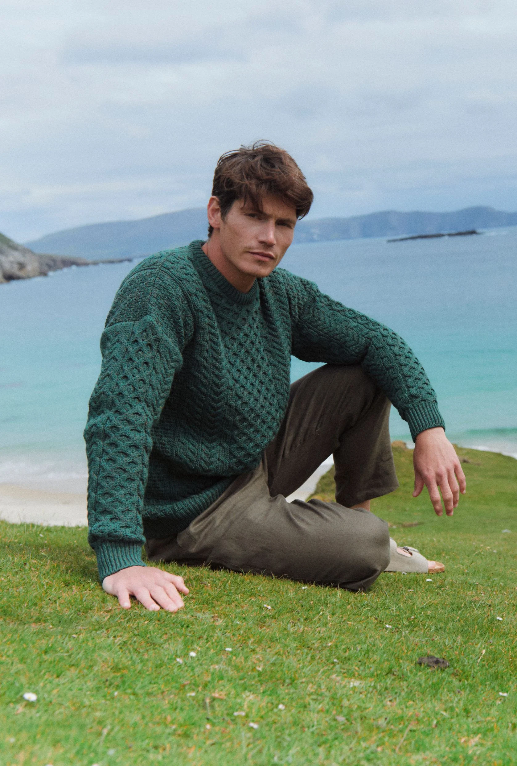 Inisheer Traditional Mens Merino Aran Sweater - Green - Image 3