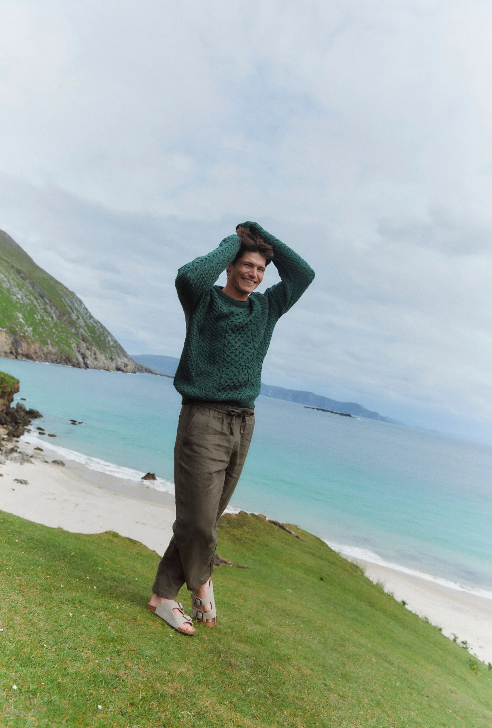 Inisheer Traditional Mens Merino Aran Sweater - Green - Image 4