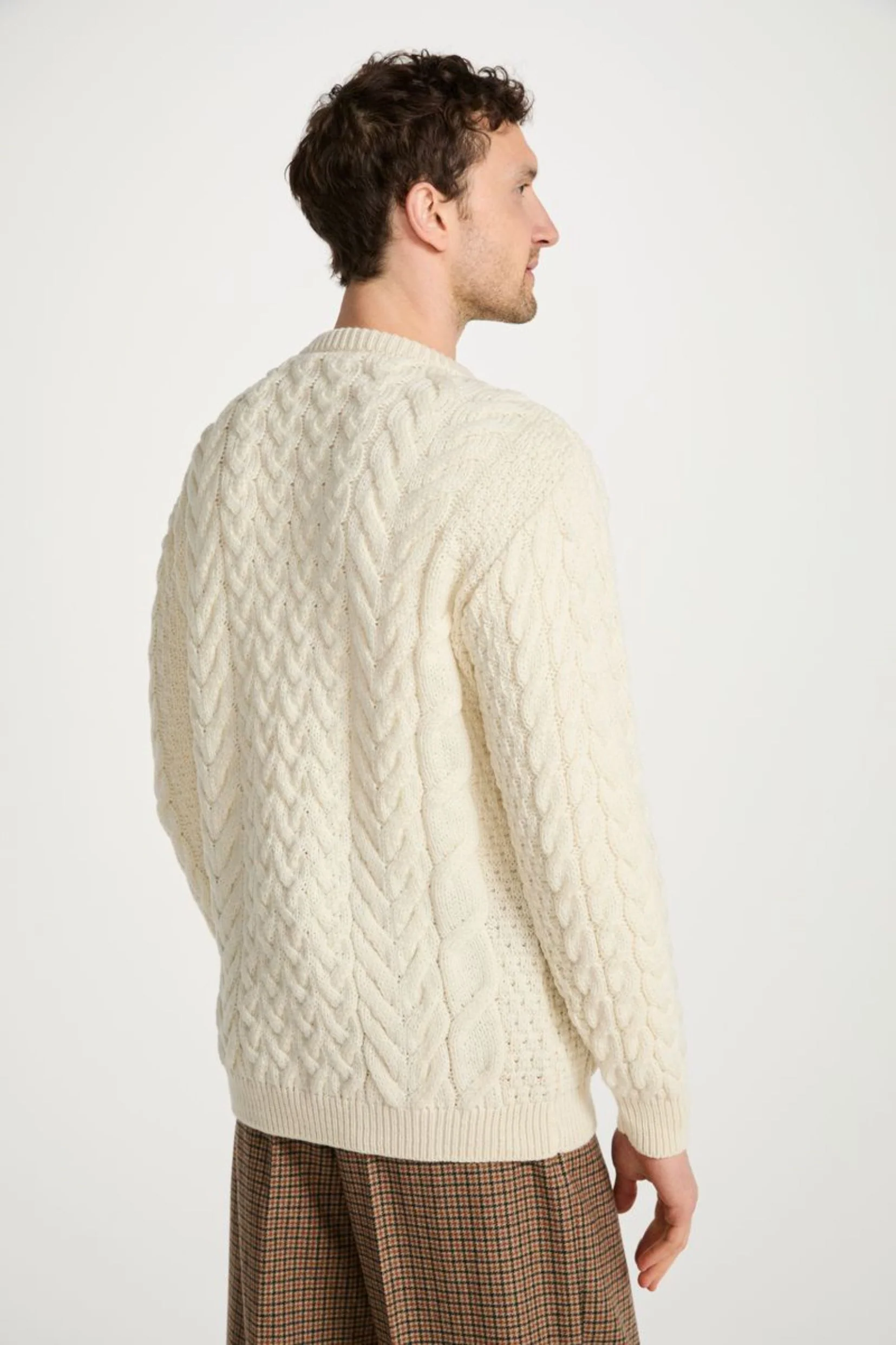 Omey Mens Aran Crew Neck Sweater - Cream - Image 4