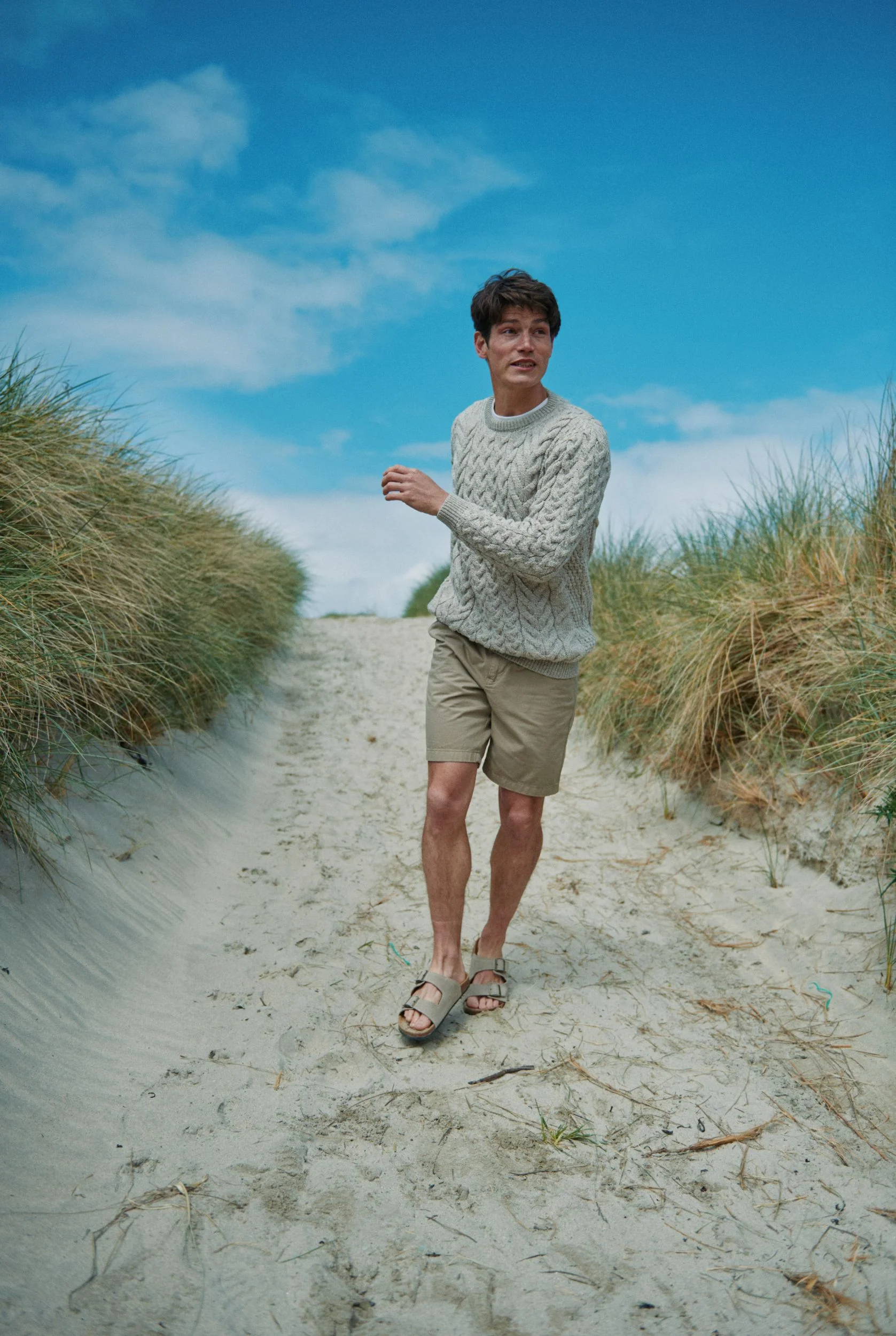 Omey Mens Aran Crew Neck Sweater - Oat - Image 6