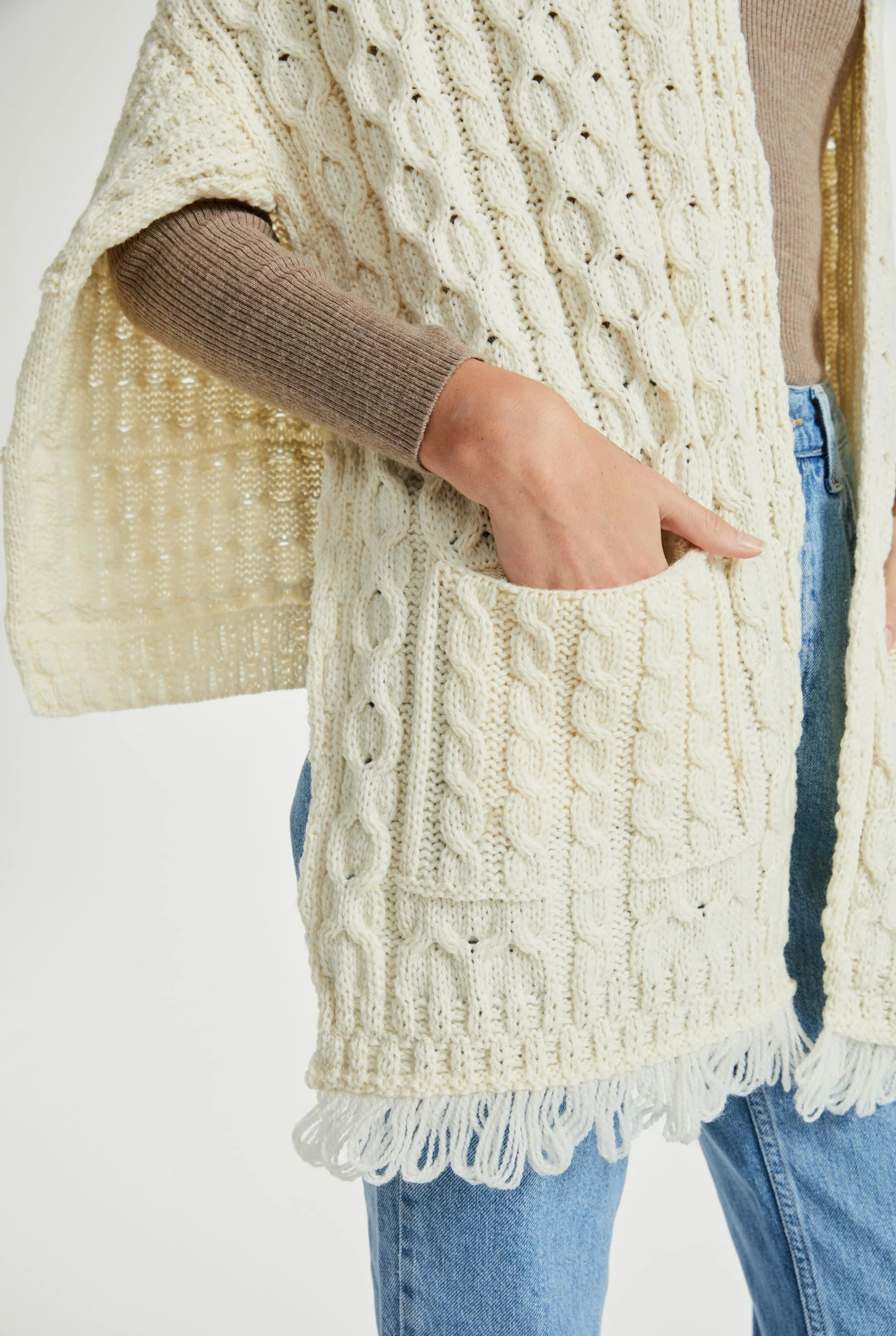 Shannon Throwover Merino Aran Wrap With Pocket - Cream - Image 5