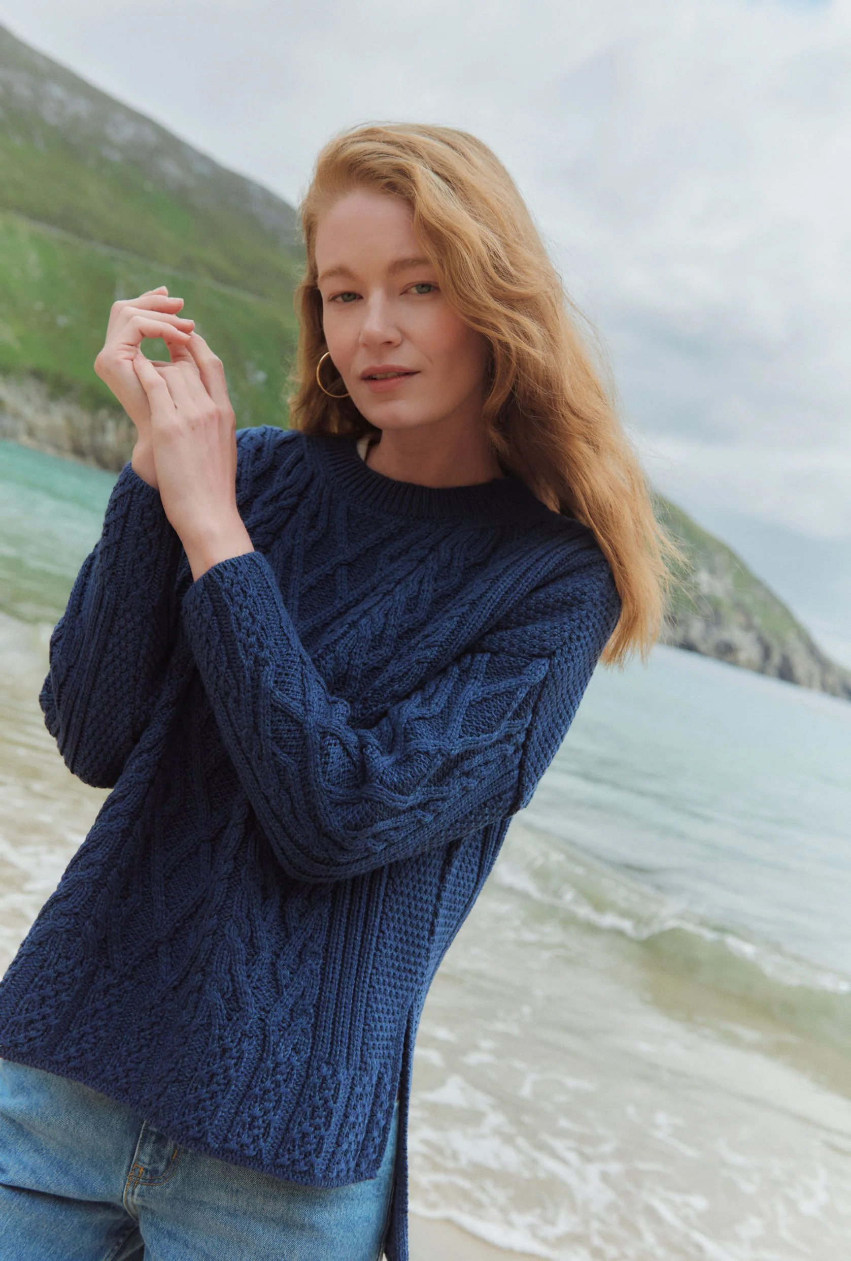 Tully Box Supersoft Merino Aran Sweater - Navy - Image 7