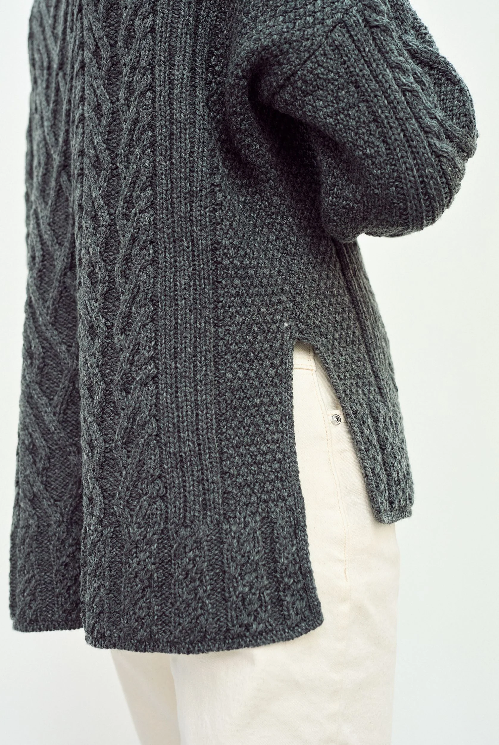 Tully Box Supersoft Merino Aran Sweater - Slate Grey - Image 5